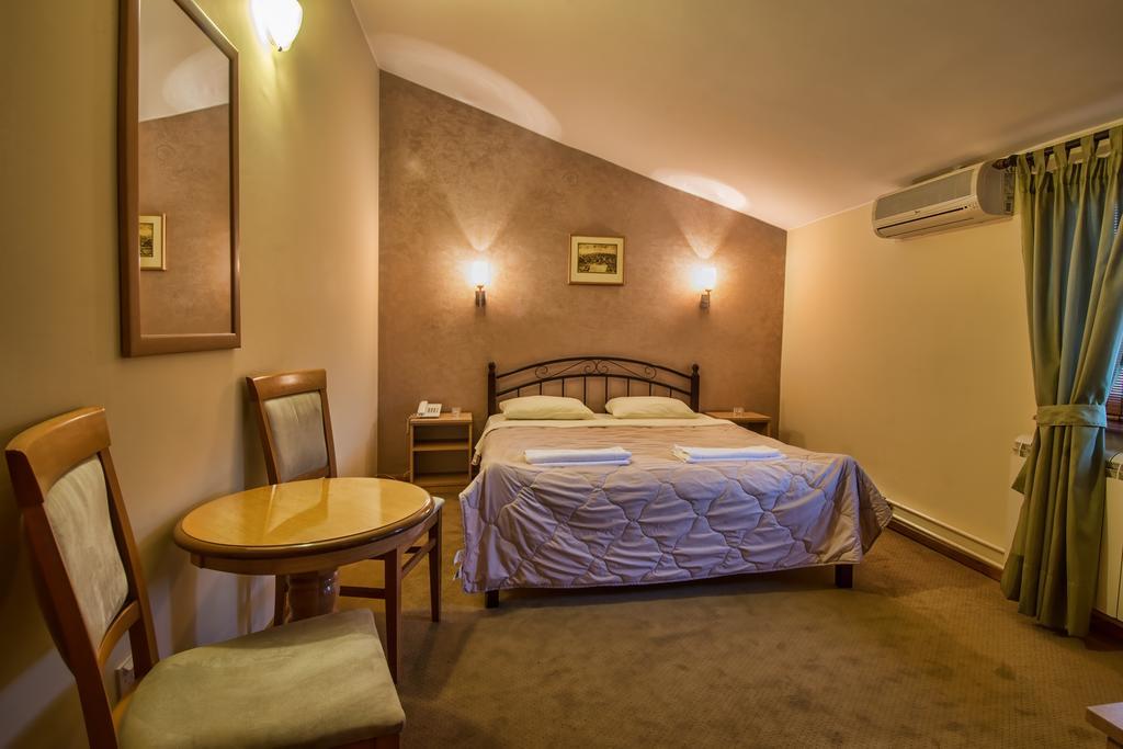 Konak Vukasinovic Hotel Belgrád Szoba fotó